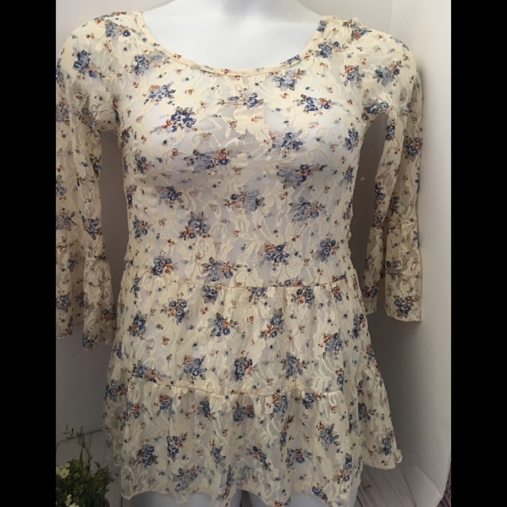 Stylebook lace sheer top 💐Sale Today!